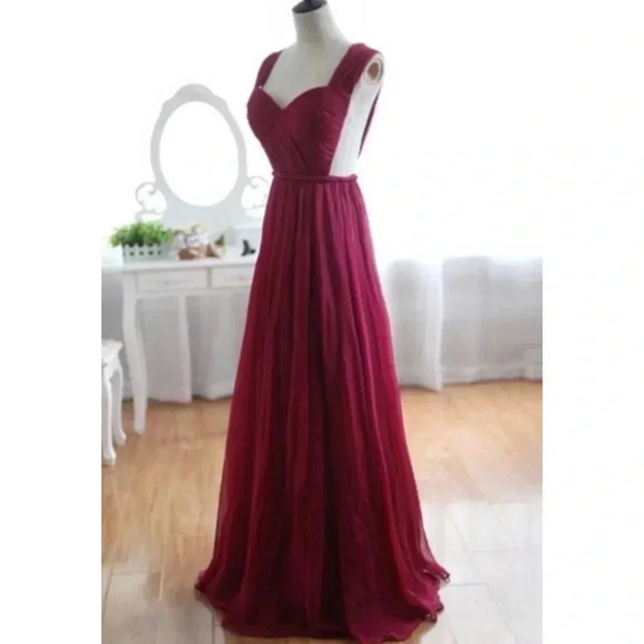 Beautiful Red Chiffon Gown NWOT - Picture 8 of 8